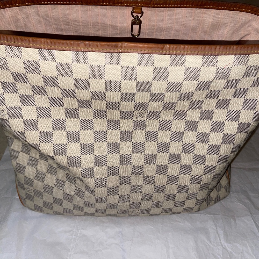 Louis Vuitton Delightful